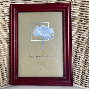 Vintage Classic Cherry Wood Basic 5x7 Wall Frame